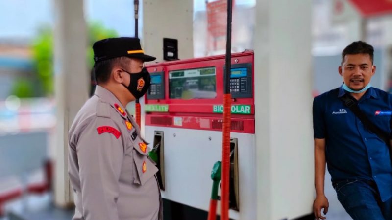 Antisipasi Kelangkaan BBM Jenis Solar, Polsek Siantar Timur Lakukan Pengecekan di Dua Lokasi SPBU Berbeda