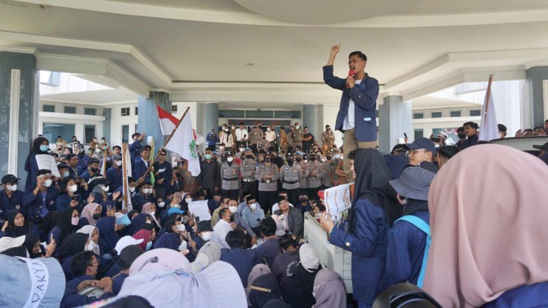 Mahasiswa PPNP Aksi Damai , Ketua DPRD Akan Teruskan Tuntutan ke Pusat