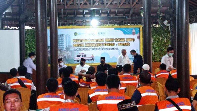 100 Pengemudi Ambulans Kendal-Batang Dibekali Pelatihan Bantuan Hidup Dasar