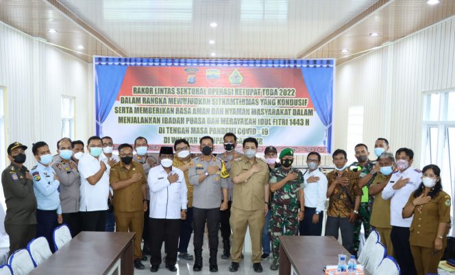 Bupati Samosir Bersama Forkopimda Rakor Lintas Sektoral Kesiapan Idul Fitri 1443 H