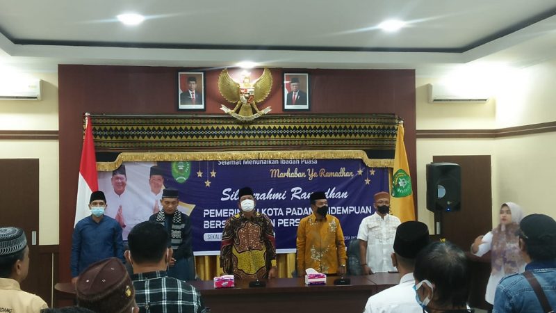 Pemko Padangsidempuan Bukber Bersama Insan Pers