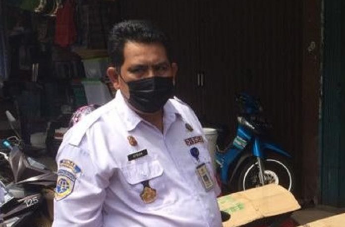 Pengangkutan Tanah Urug Tanpa Terpal Merajalela. Kepala Dinas Perhubungan : Sudah saya perintahkan anggota untuk lakukan penertiban.