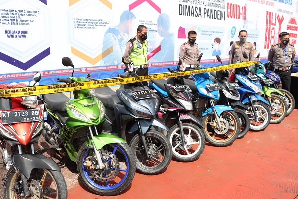Tingkatkan Patroli Antisipasi Balap Liar, Satlantas Polres Kukar Berhasil Amankan 16 Sepeda Motor di Awal Ramadhan