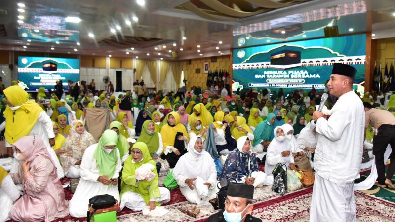 Hari Kesembilan Puasa, Gubernur Edy Rahmayadi Berbuka Puasa Bersama BMOIWI Sumut