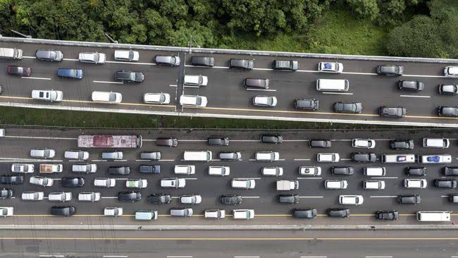 Warga Apresiasi Polisi Terapkan One Way Saat Arus Mudik: Aman, Nyaman dan Lancar