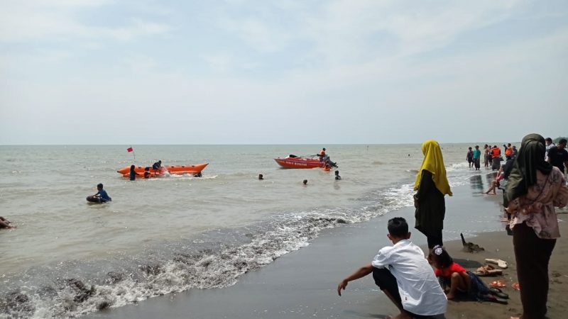 Pantai Tutup Selama Puasa, Wisatawan Padati Pantai Indah Kemangi Lebaran Ke Dua