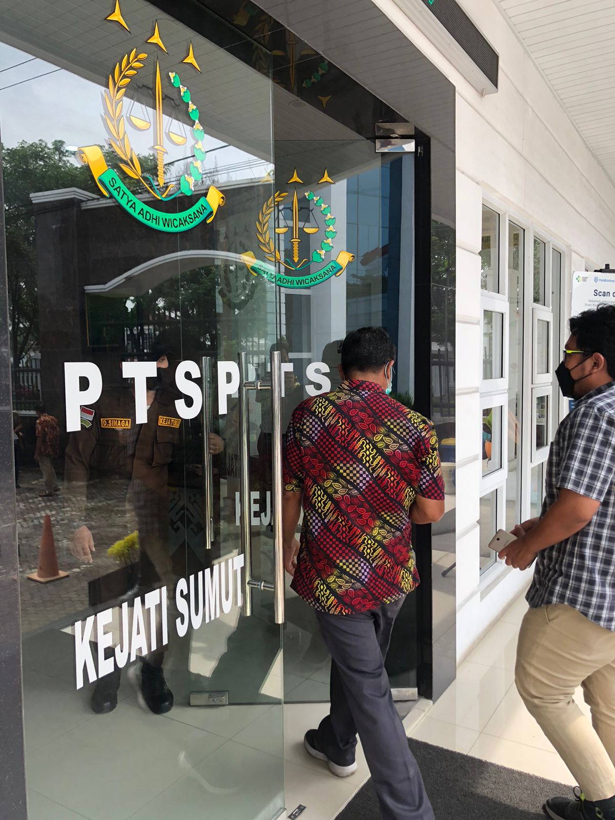 Hari Pertama Kerja Pasca Libur Lebaran, Pelayanan Publik Kejati Sumut Kembali Normal