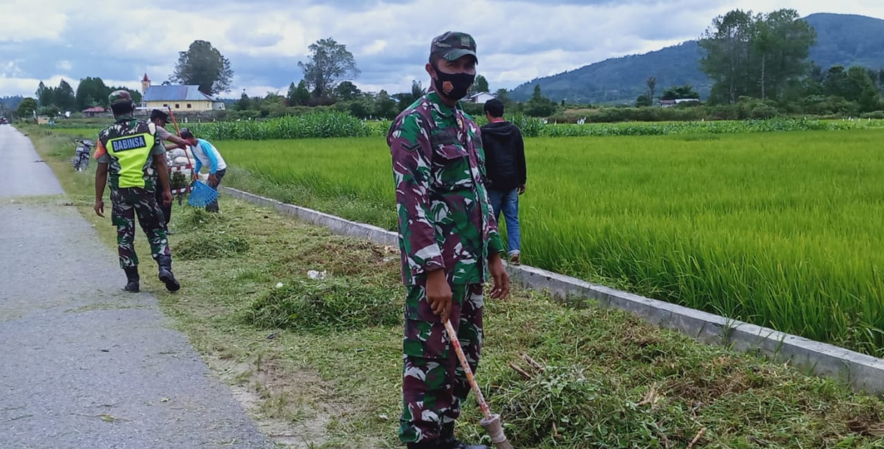 Ajang Silaturahmi Dengan Warga, Babinsa Ajak Masyarakat Gotong Royong