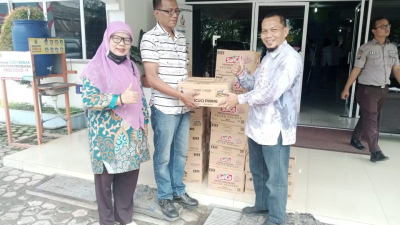 Panitia Mayday Serikat Buruh Provinsi Sumatera Utara Terima Bantuan dari Para Donatur