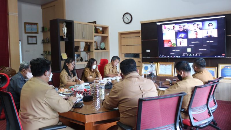 Bupati Samosir Apresiasi PT Astra Internasional Tanam 130 Pohon