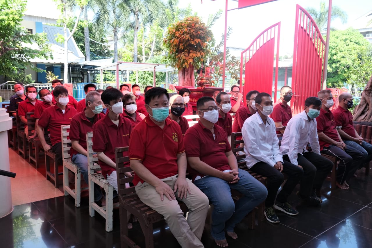 Sukacita Perayaan Hari Raya Waisak Th 2022, 57 Narapidana Lapas Kelas I Cipinang Kanwil Kemenkumham DKI Jakarta Mendapatkan Remisi Khusus Keagamaan