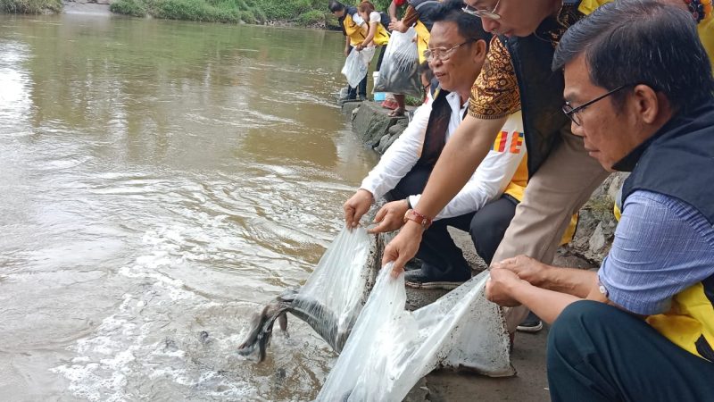 Sambut Perayaan Tri Suci Waisak, Permabudhi Laksanakan Ritual Fangshen dan Safari ke Sejumlah Vihara