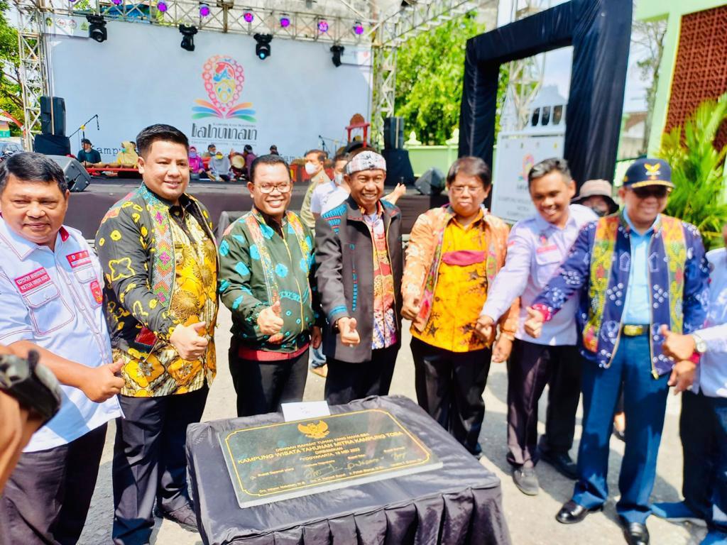 Bupati Samosir, Hadiri Launching Kampung Nusantara Tahunan Mitra Kampung Toba