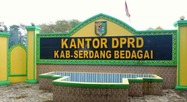 Soal Drainase Roboh, Ketua Komisi D DPRD Sergai : Kadis PUPR Sergai Harus Jeli Lihat Rekanan