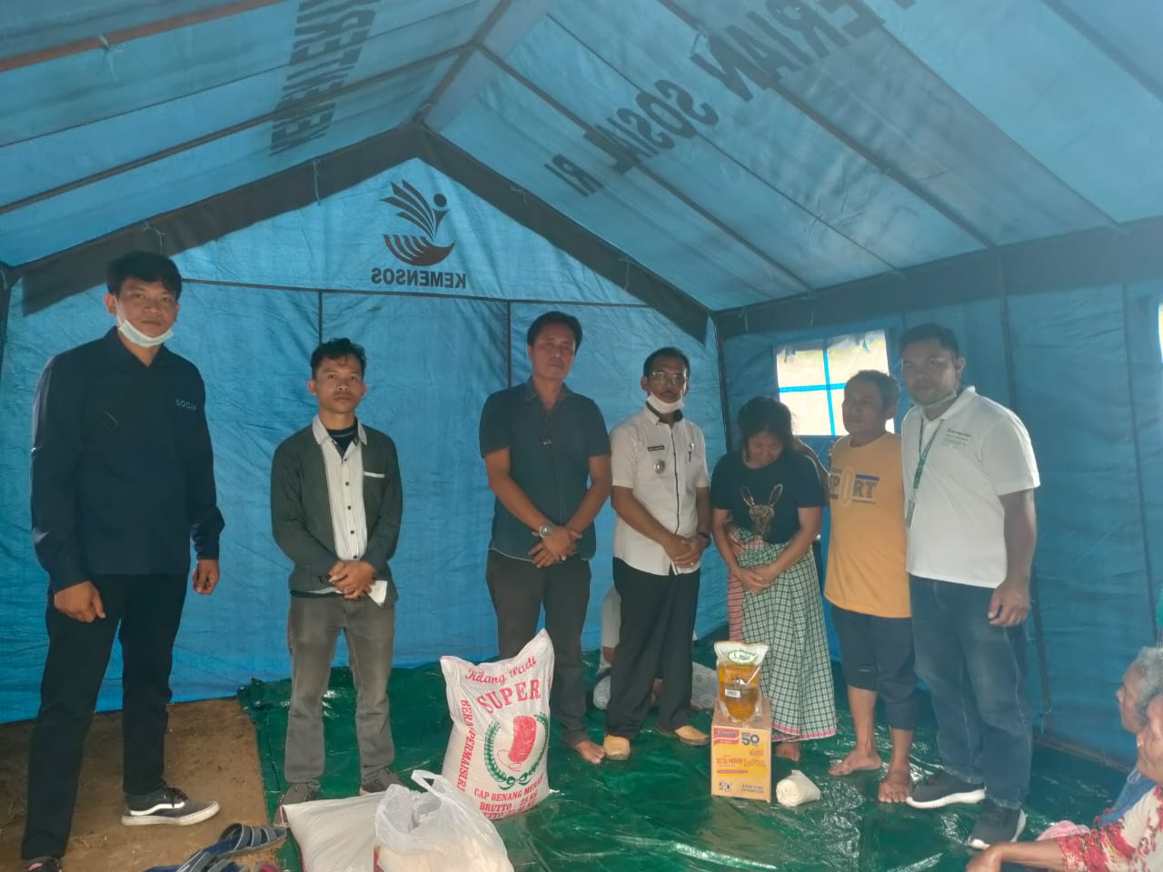 Toba Pulp Lestari Cepat Tanggap Bantu Kebakaran Di 2 Desa Kabupaten Toba
