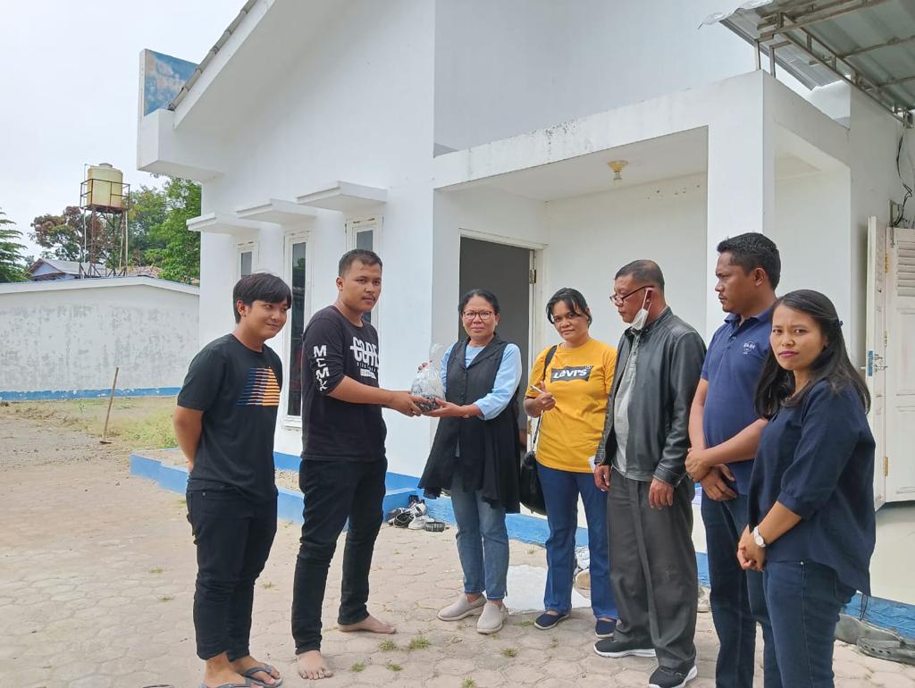 Pemkab Samosir Amanakan 1.000 Bibit Ikan Patin