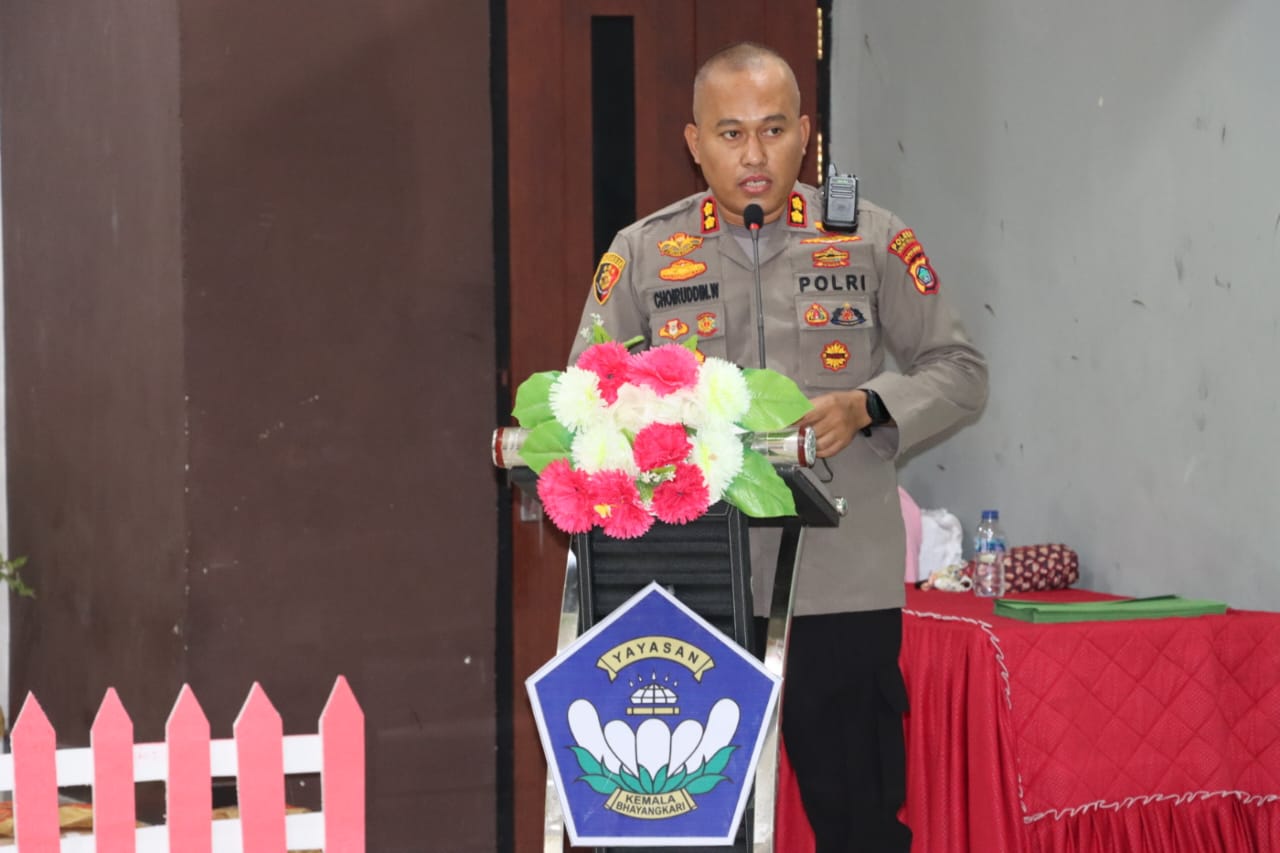 TK Kemala Bhayangkari 12 Teminabuan menggelar acara Penamatan dan Perpisahan anak didik Angkatan LII Tahun Ajaran 2021/2022