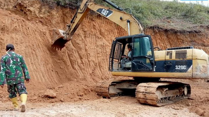Berkat TMMD ke 113 KODIM 0205/TK Warga Desa Ceriah Jalan Terbuka