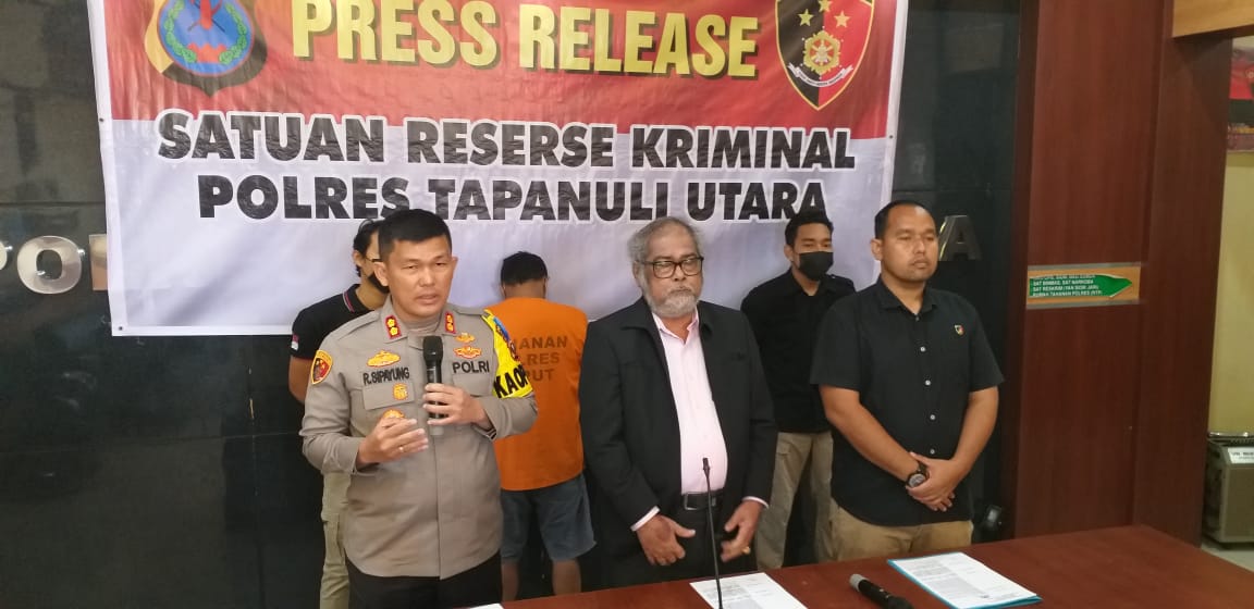 Ayah Tiri , Hamili Anak Tirinya Hingga Melahirkan