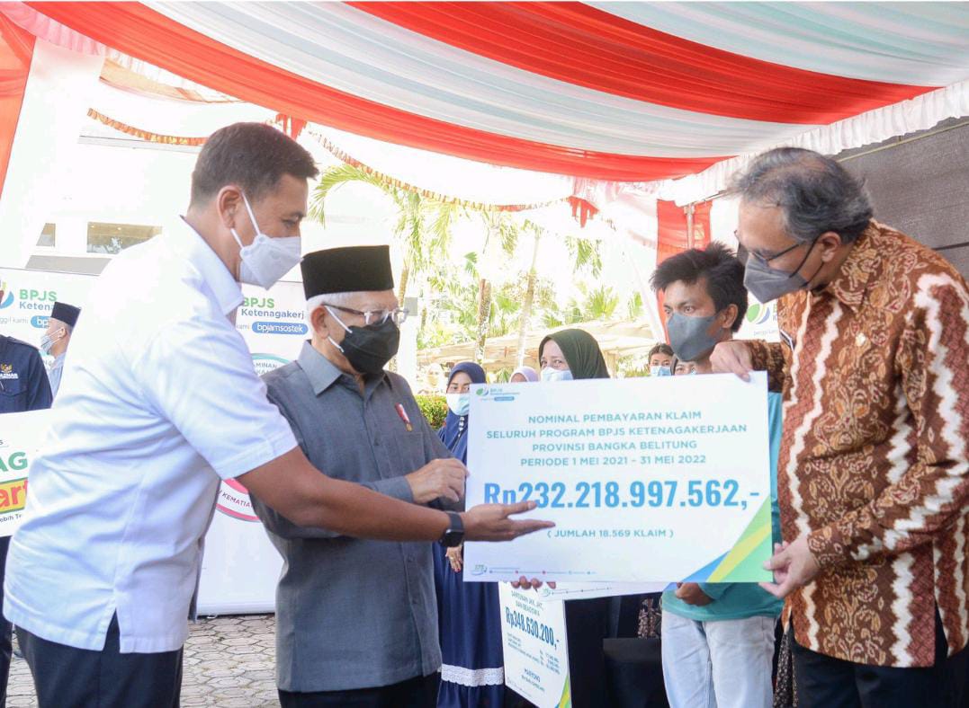Wapres Kembali Serahkan Manfaat Program dan Beasiswa BPJS Ketenagakerjaan senilai 2,8 Miliar di Pangkalpinang