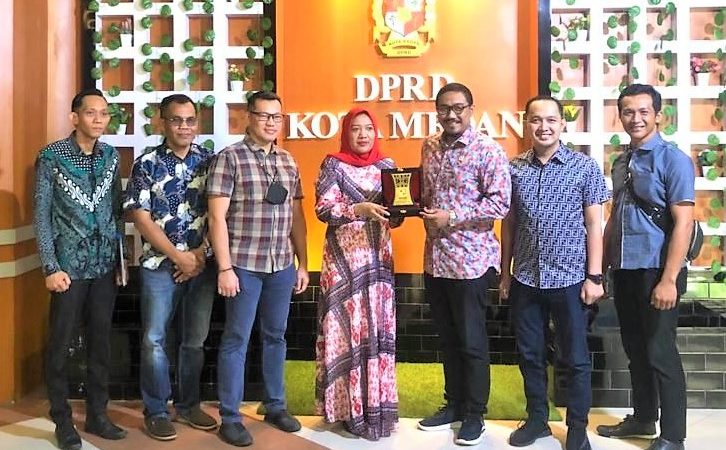 Kunjungan Kerja Ketua dan Anggota BAPEMPERDA Kota Pelembang ke DPRD Medan