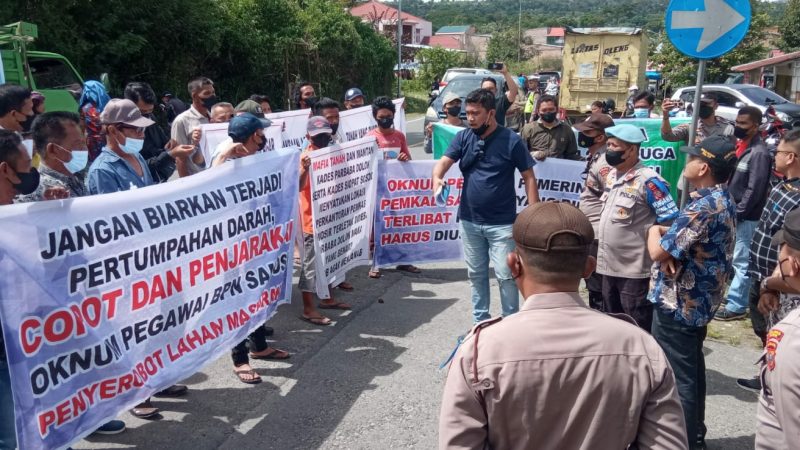 Terkait Unjuk Rasa, Masyarakat Tuntut Bupati Samosir Copot Oknum ASN