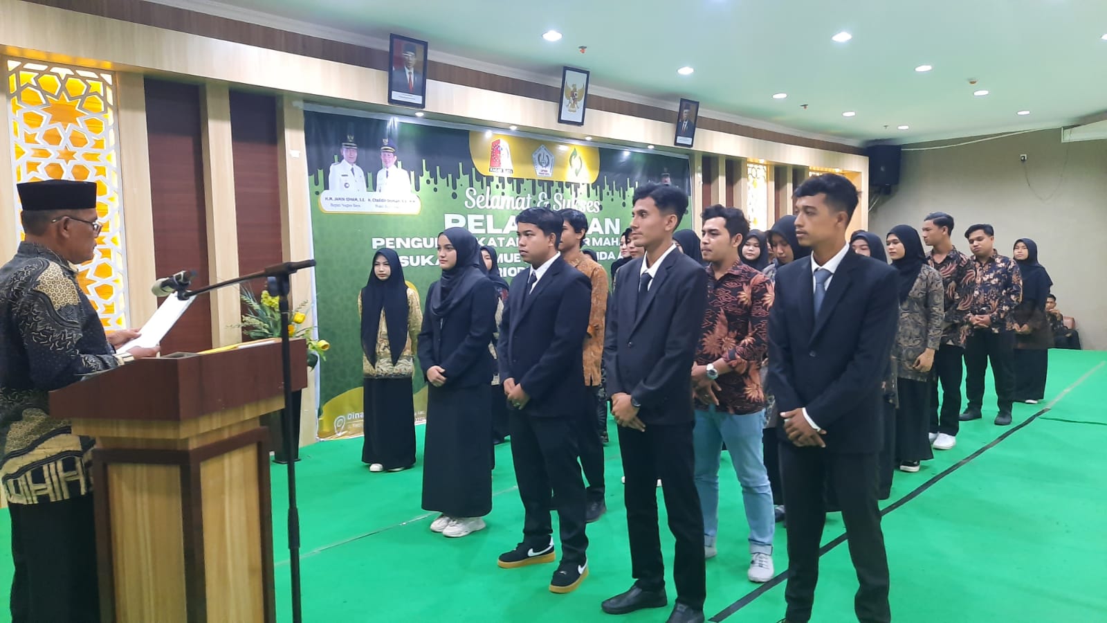 Camat Suka Makmue Lantik Perdana Pengurus IPMS Banda Aceh