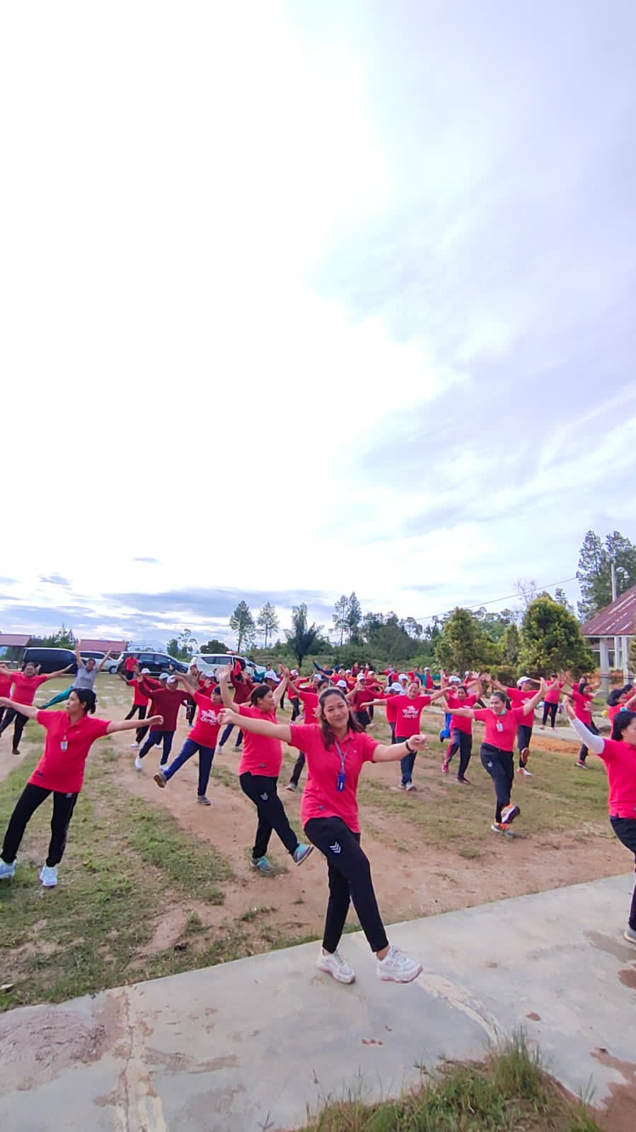 Puskesmas Aek Raja Laksanakan GERMAS Bungani Sirait Ajak Peserta Lakukan 7 Langkah Hidup Sehat