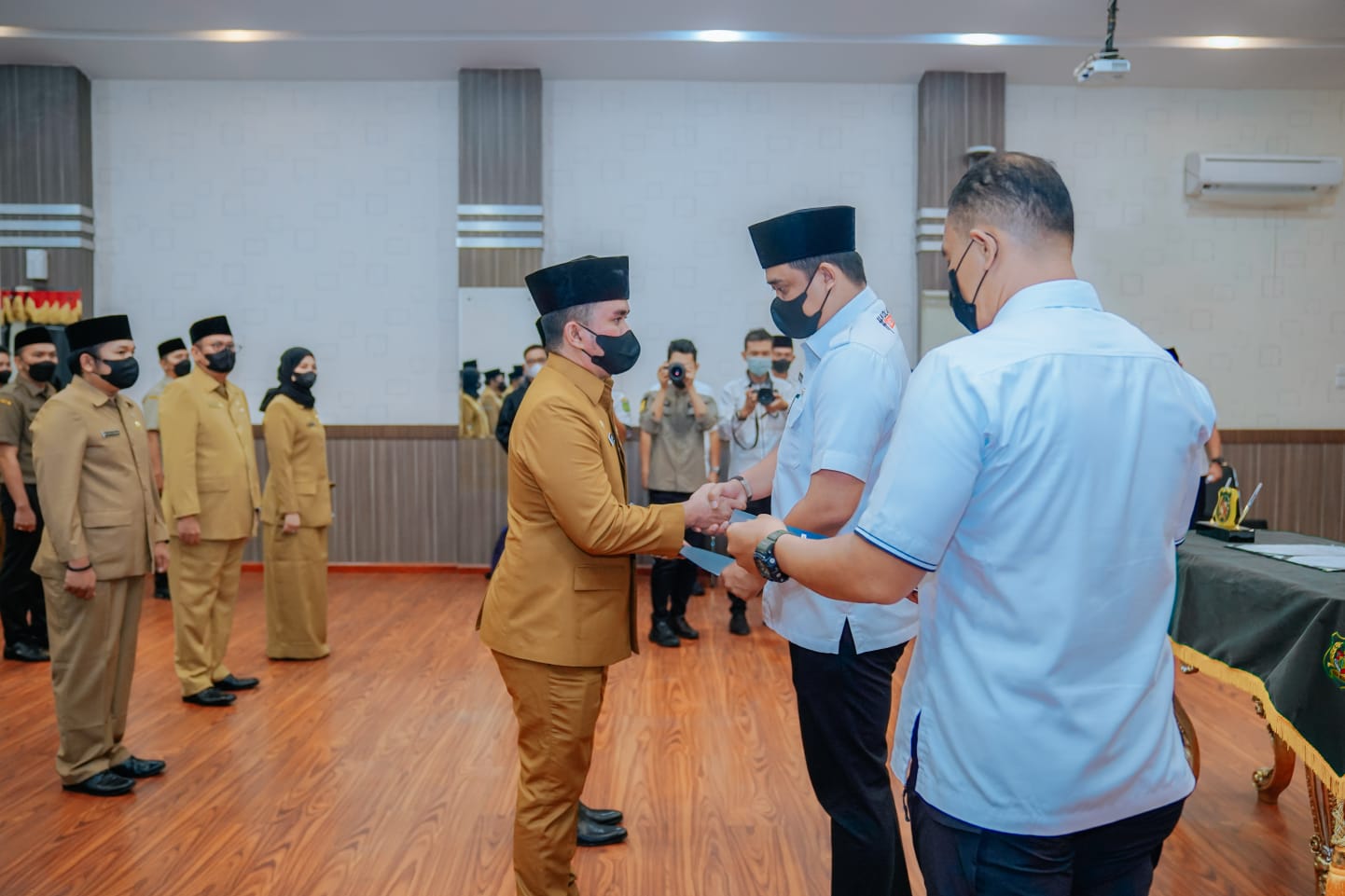 15 Pejabat Administrasi Administrator & Pengawas Dilantik, Bobby Nasution: Jangan Salah Gunakan Jabatan, Tidak Korupsi & Pungli!