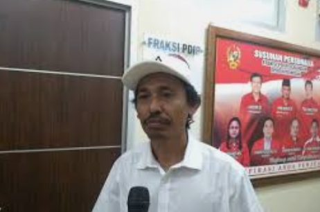 Hendri Duin : Agar Tidak Menjadi Bola Liar, Kita akan RDP kan Terkait Adanya Laporan Pungutan Uang Bagi Pedagang oleh PUD Pasar Medan