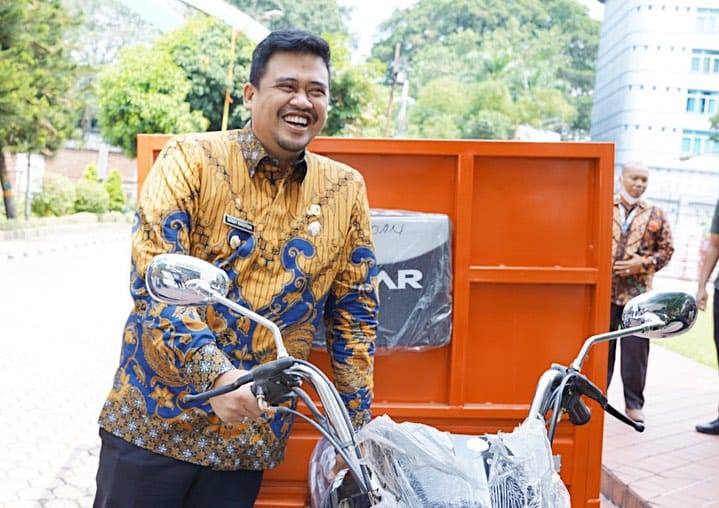 Bobby Nasution Minta Optimalkan Armada Pengangkutan Sampah, Kecamatan Medan Johor Operasikan Becak Sampah Sisir Seluruh Wilayah