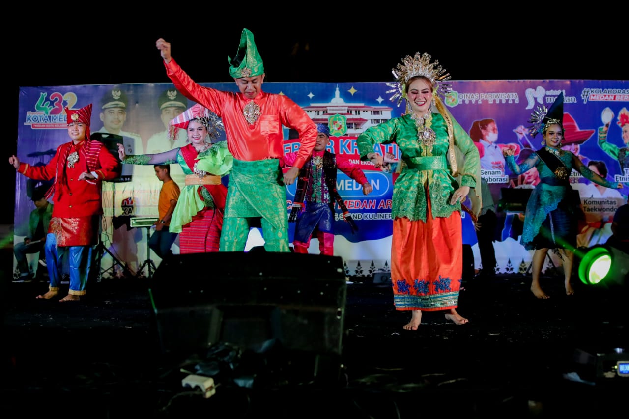 Gebyar Kreatif Di Kecamatan Medan Area, Tarian Minang dan Aksi Magician Undang Decak Kagum