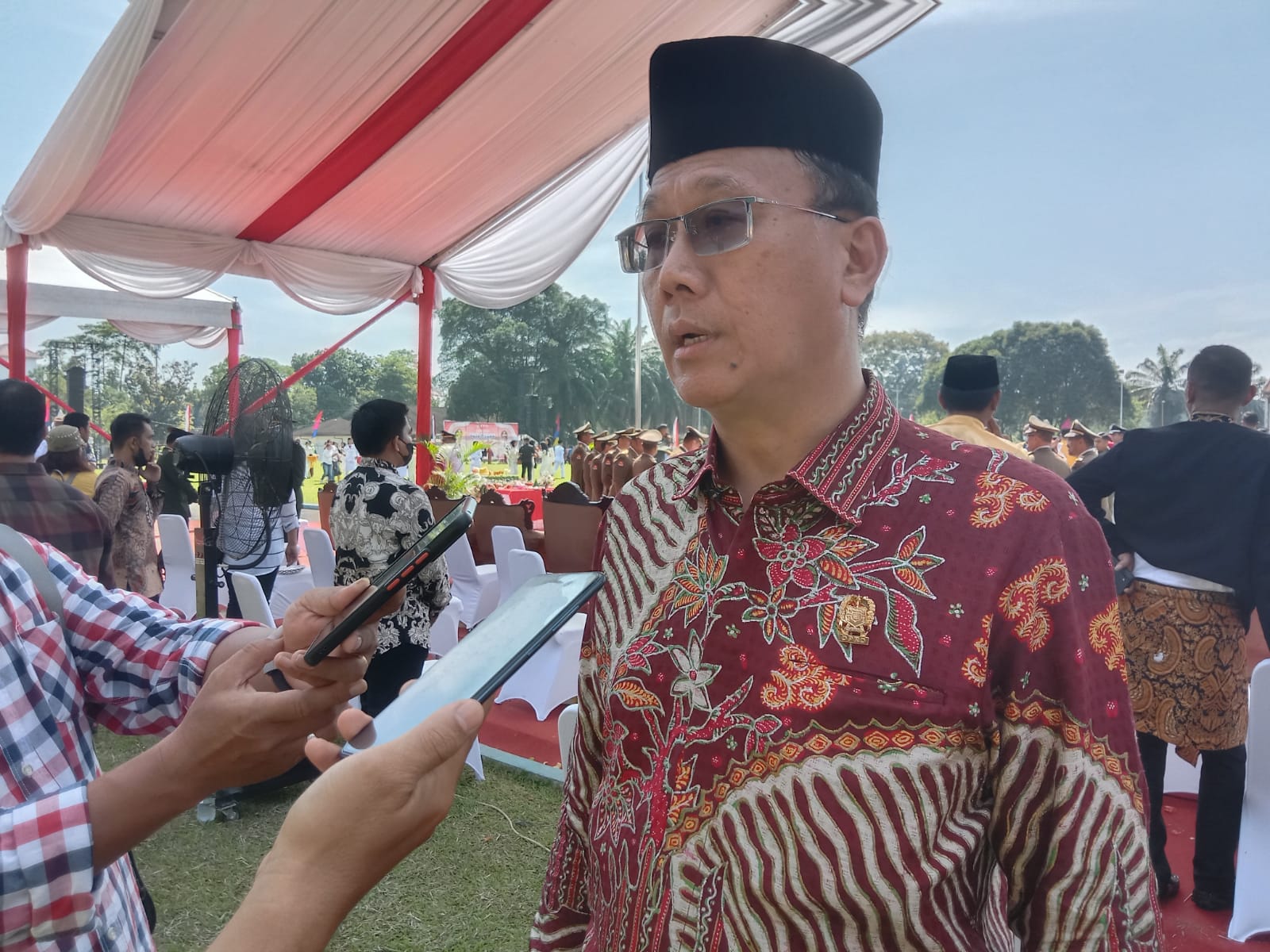 Ketua DPRD Kota Medan Ikuti Upacara HUT Kota Medan ke 432 Tahun di Stadion Mini USU