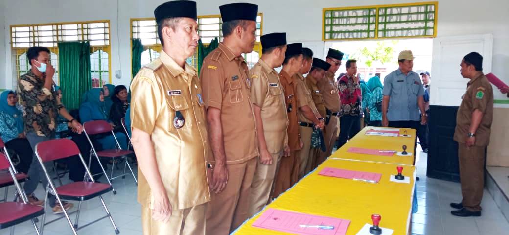 Camat Kualuh Leidong Sertijab 4 Kades Terpilih.