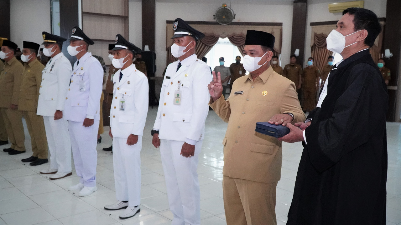Plt Bupati Langkat Lantik 10 Pejabat di Jajaran Pemkab Langkat