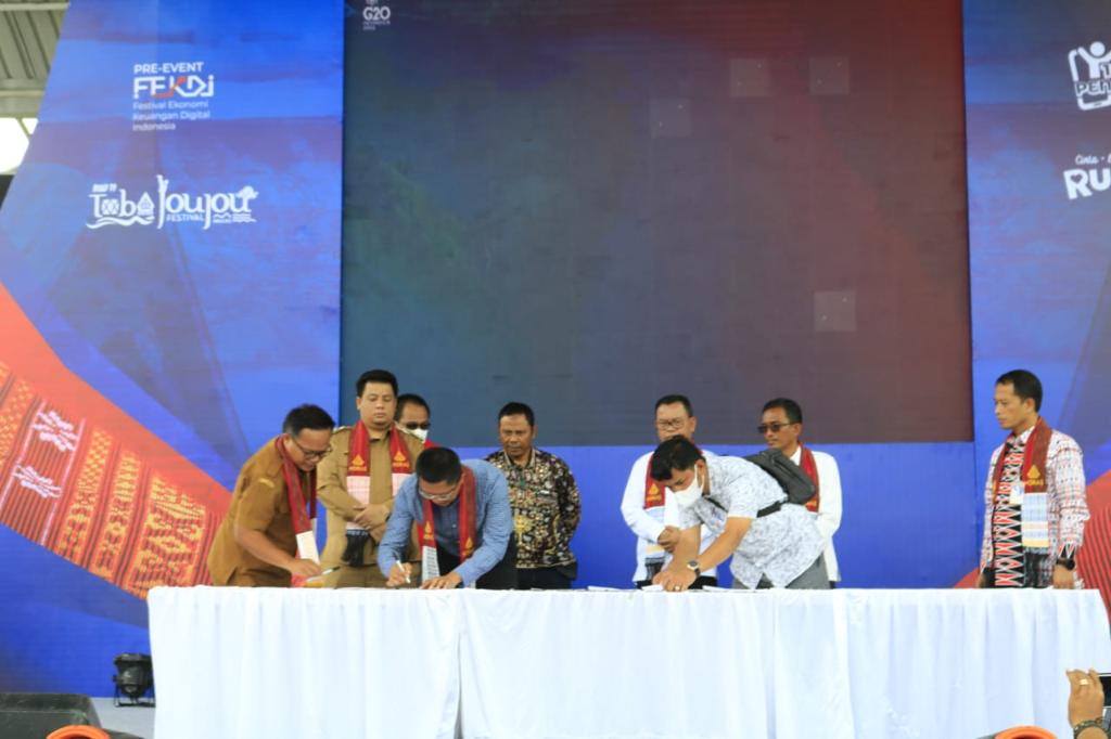 Bupati Samosir Bersama PT Telkom MoU Smart City