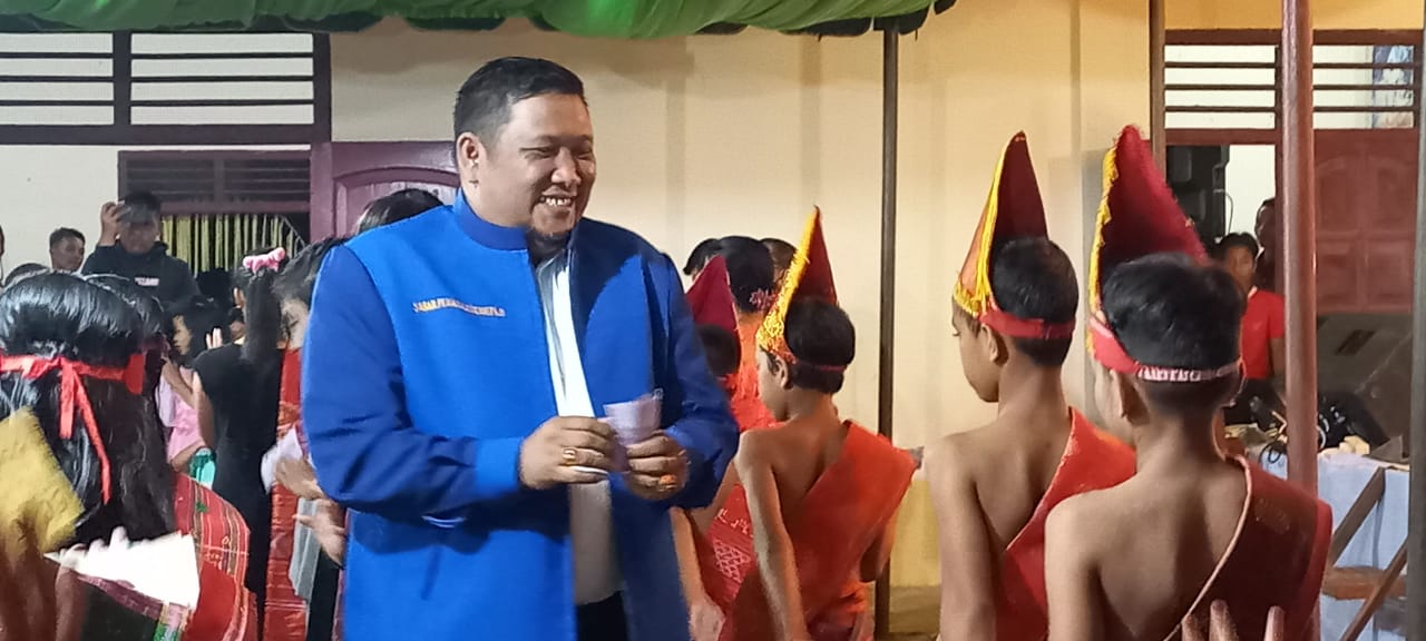 Sabam Parulian Manalu Hadiri Malam Dana Pesta Jubileum 100 Tahun HKBP Sibanbanon