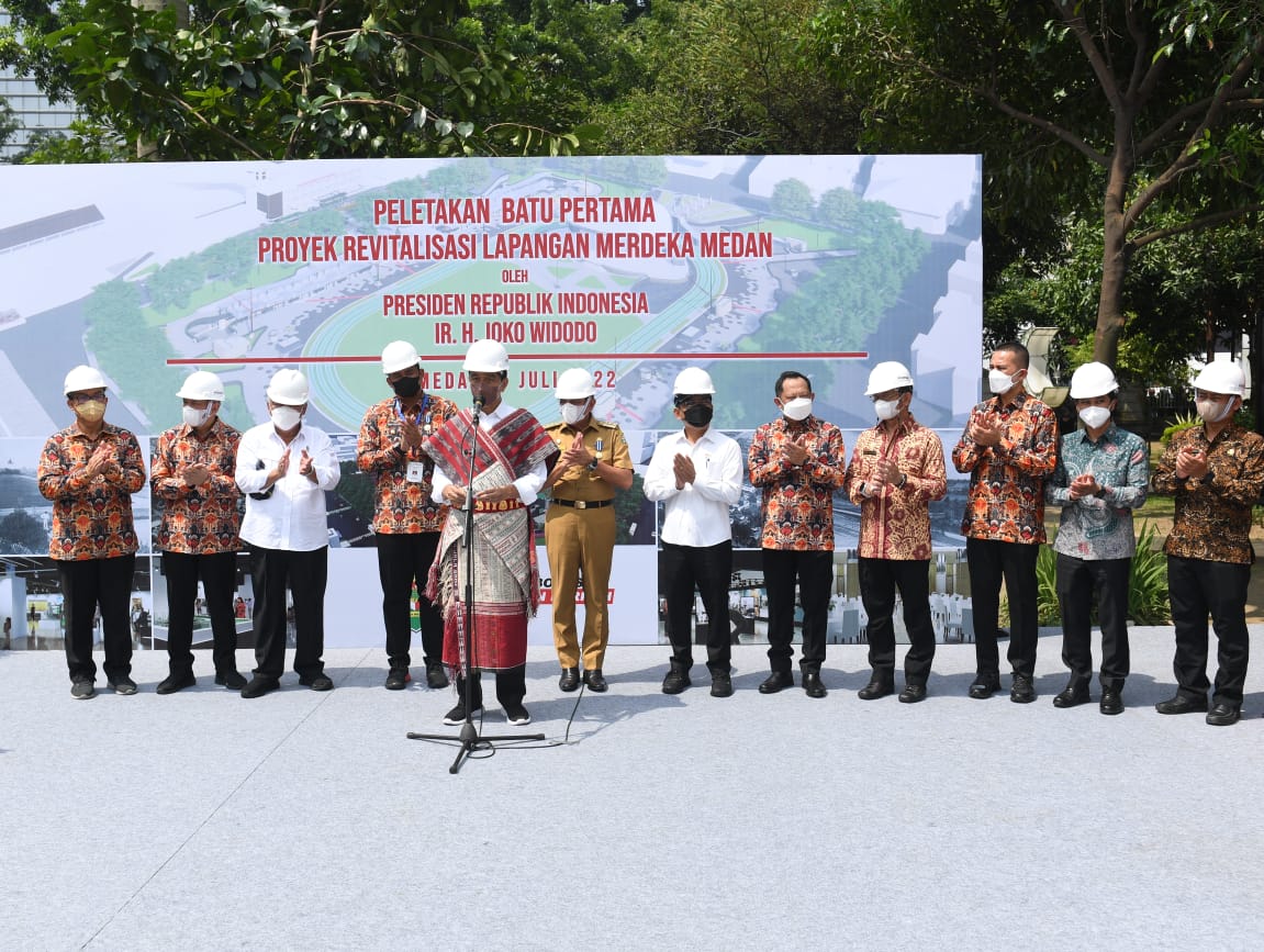 Presiden Jokowi Canangkan Revitalisasi Lapangan Merdeka di Medan