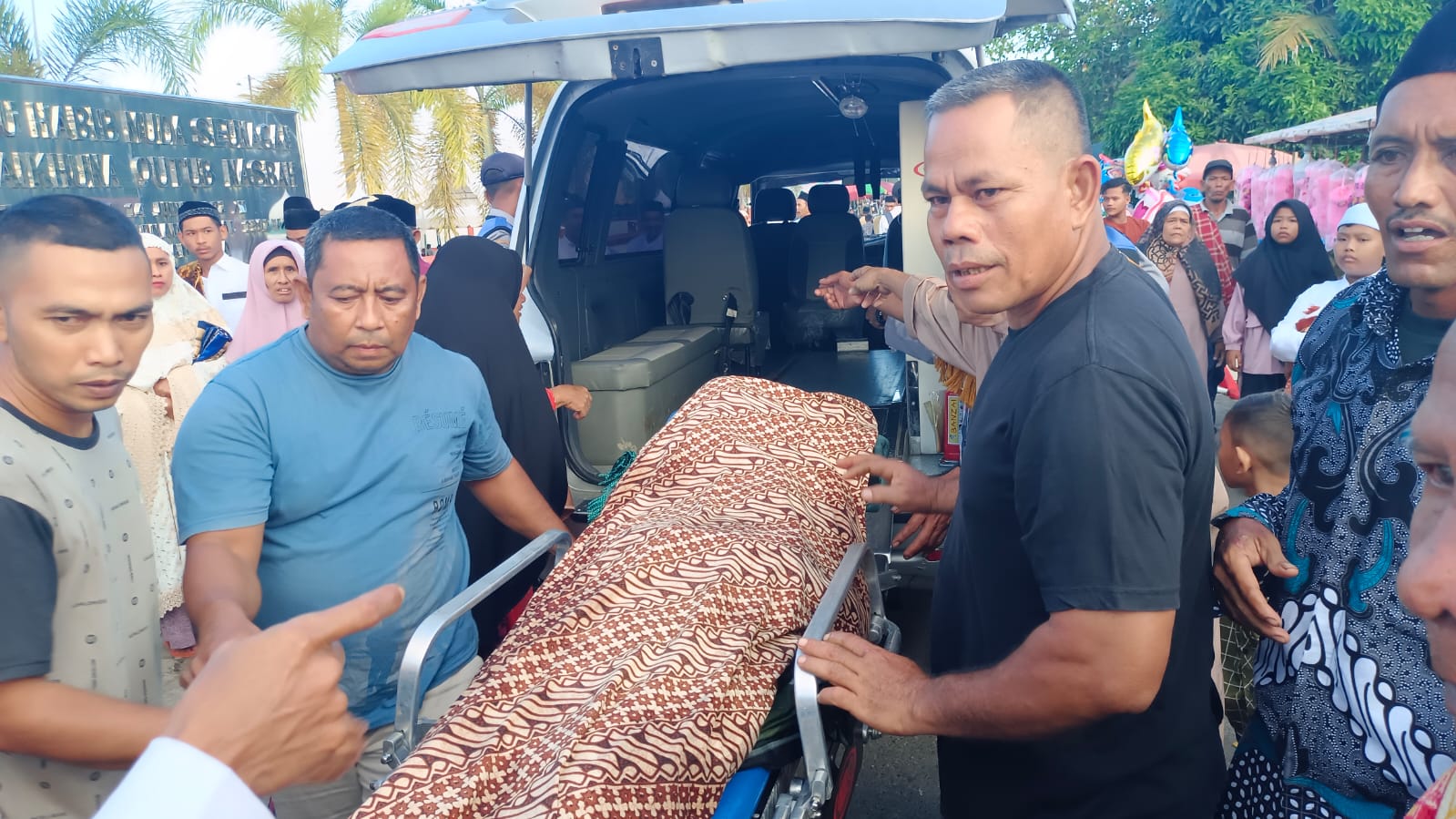 Innalilahi Wainnailaihi Raji’un, Usai Shalat Hari Raya Idul Adha Satu Orang Jamaah Tarikat Syattariyah Pengikut Abu Habib Muda Seunagan Meningal Dunia