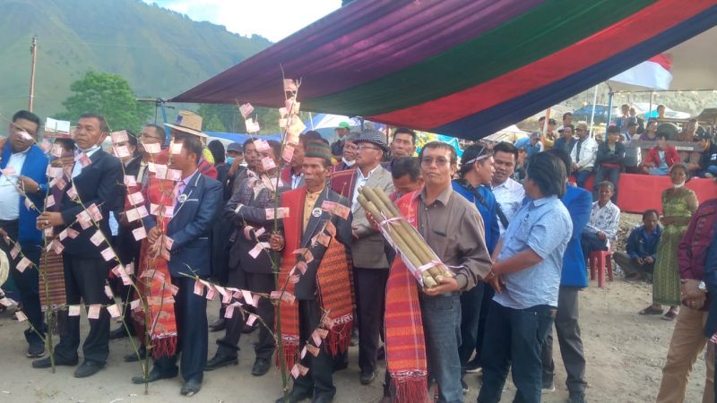 Toga Manalu Hadiri Pesta Peresmian Tugu Sagala Raja di Samosir