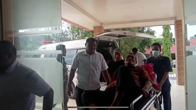 Haji Uma Bantu Pengobatan Mantan Kombatan Eks Tripoli Pengawal Hasan Tiro