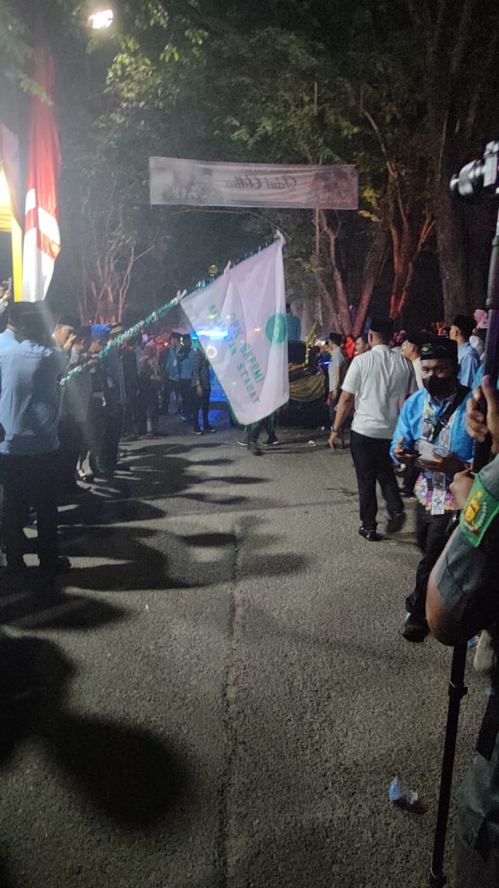 Polres Langkat Laksanakan Pengamanan Pawai Obor dan Becak Hias