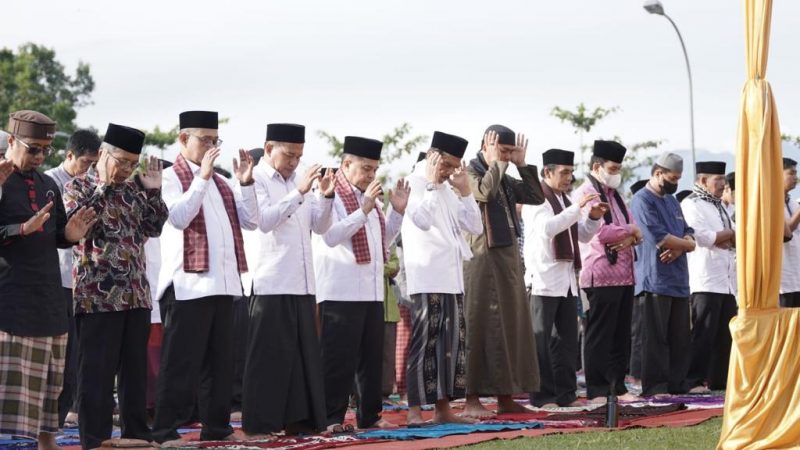 Shalat Idul Adha 1443 H di Kantor Bupati, Maknai Pengorbanan Nabi Ibrahim, AS dan Banyak Bersyukur