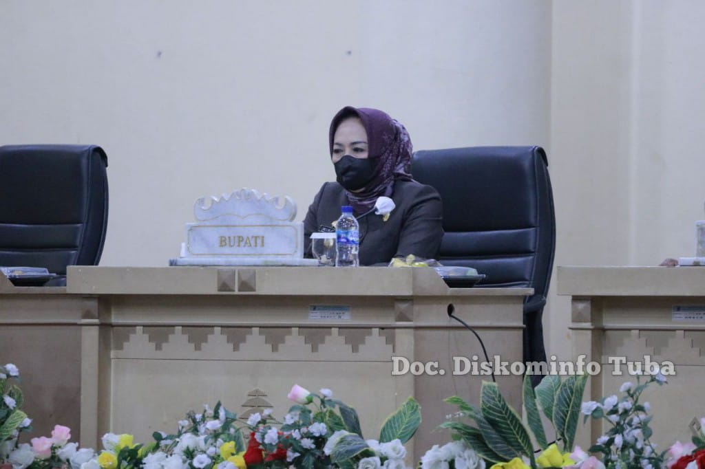 Bupati Dan Wakil Ketua DPRD Tulang Bawang Menggelar Rapar Paripurna Penanggung Jawab APBD 2021