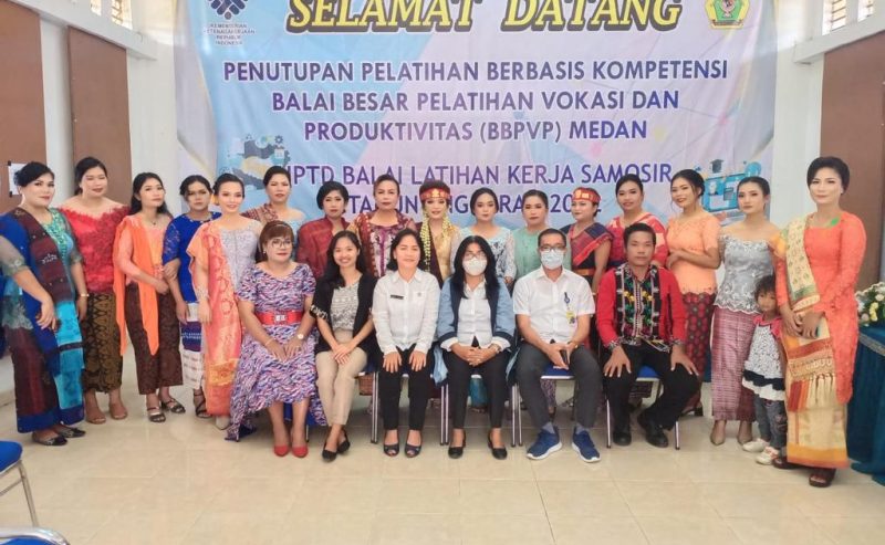 Vandiko Gultom, Tutup Pelatihan Berbasis Kompetensi