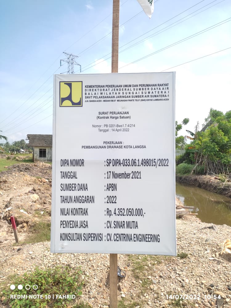 Diduga Dikerjakan Tak Sesuai Rab, Proyek Drainase CV Sinar Mutia ‘Asal Jadi”