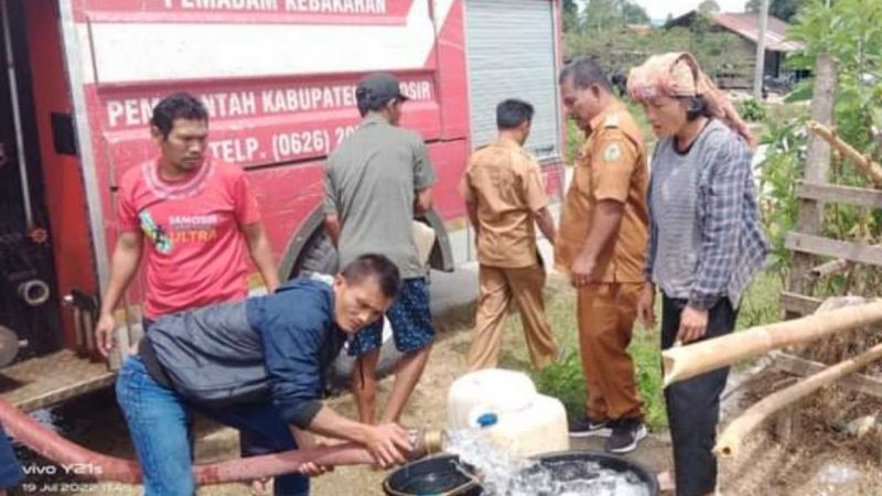 Musim Kemarau, Pemkab Samosir Salurkan Air Bersih ke Masyarakat Pedesaan
