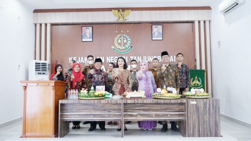 Walikota Waris Tholib Hadiri Syukuran Peringatan Hari Adhyaksa Ke-62 Kajari TBA