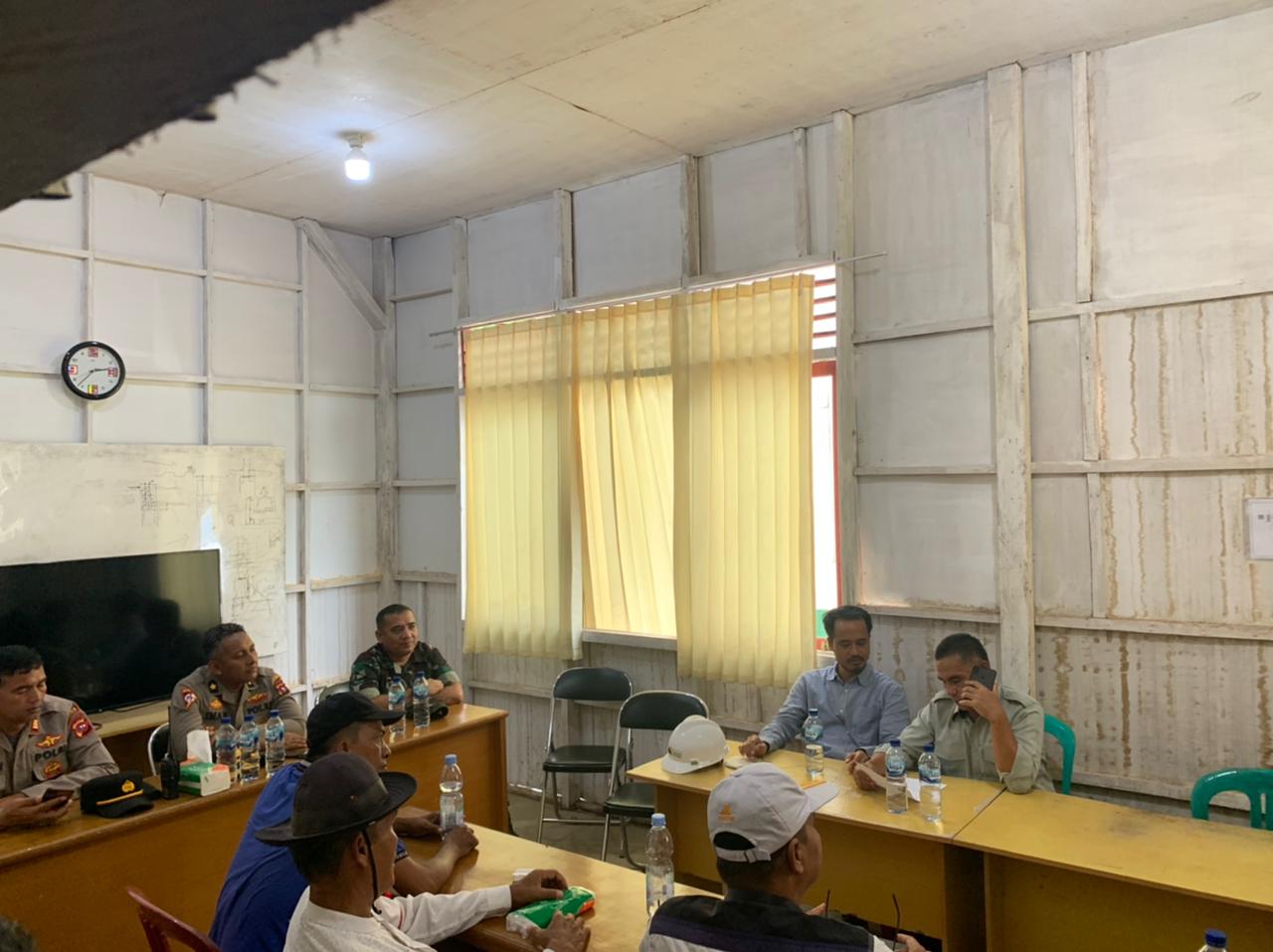 PT .NKE Minta Waktu 2 Minggu Untuk Memberikan Jawaban,Terkait Tuntutan Masyarakat Pinagar