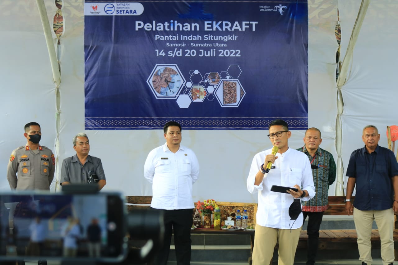 Kali Sekian Kunjungi Samosir, Menparekraf Sandiaga Uno Kampanye Sadar Wisata